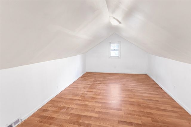 7335 Wiegand Boulevard, Center Line, MI 48015