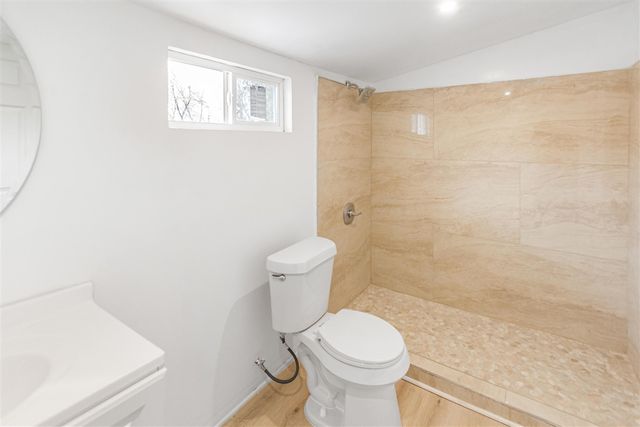 7335 Wiegand Boulevard, Center Line, MI 48015