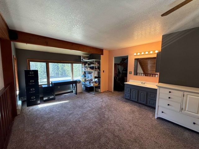 906 BORDA STREET, North Pole, AK 99705