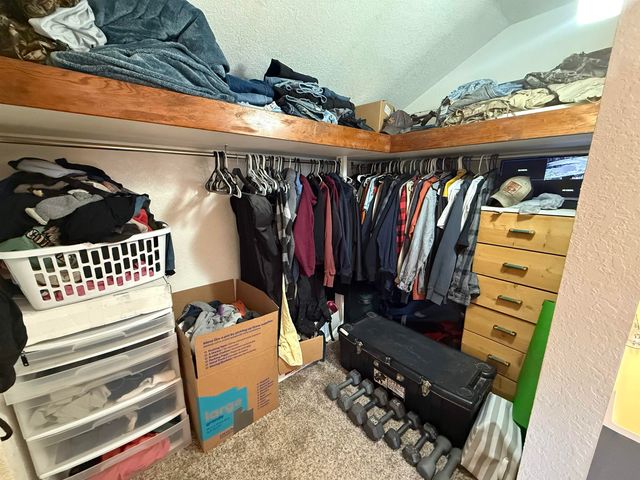 906 BORDA STREET, North Pole, AK 99705