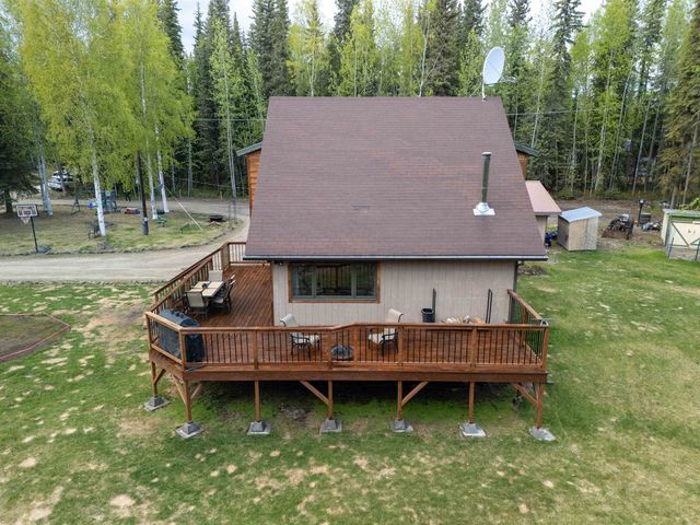 906 BORDA STREET, North Pole, AK 99705