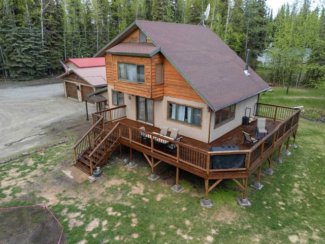 906 BORDA STREET, North Pole, AK 99705