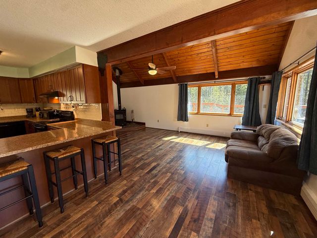 906 BORDA STREET, North Pole, AK 99705