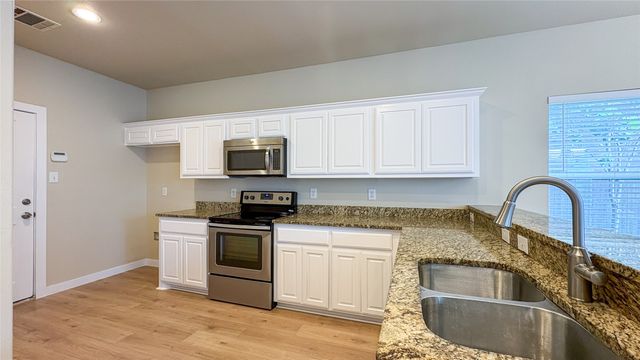 9922 Ironhorse Drive, Dallas, TX 75227