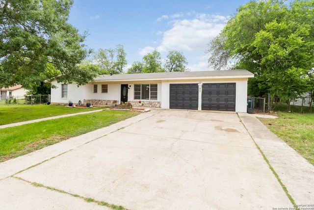 189 National, Universal City, TX 78148