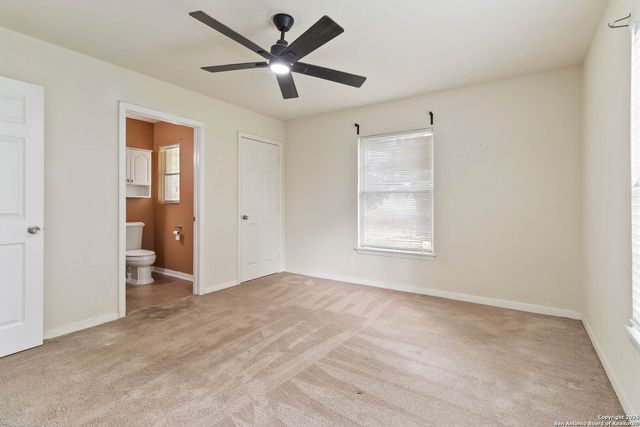 189 National, Universal City, TX 78148