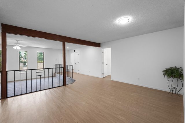 10313 Karen Avenue NE, Albuquerque, NM 87111