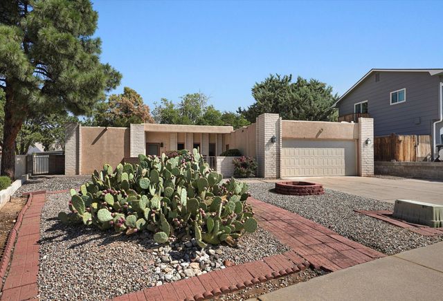 10313 Karen Avenue NE, Albuquerque, NM 87111
