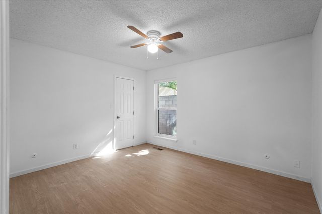 10313 Karen Avenue NE, Albuquerque, NM 87111