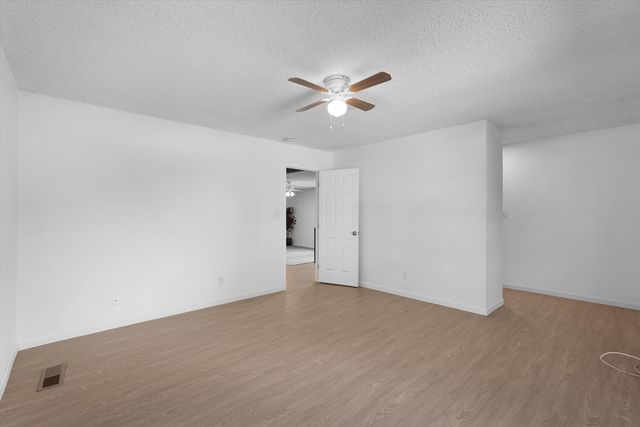 10313 Karen Avenue NE, Albuquerque, NM 87111