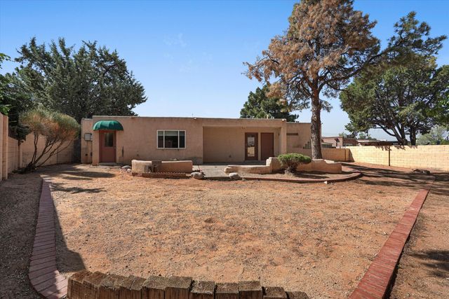 10313 Karen Avenue NE, Albuquerque, NM 87111