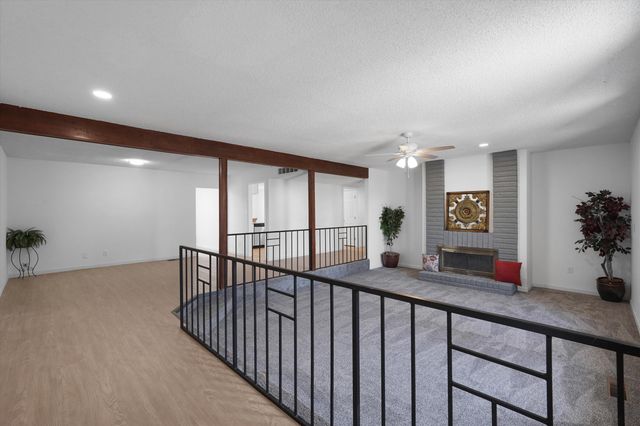 10313 Karen Avenue NE, Albuquerque, NM 87111