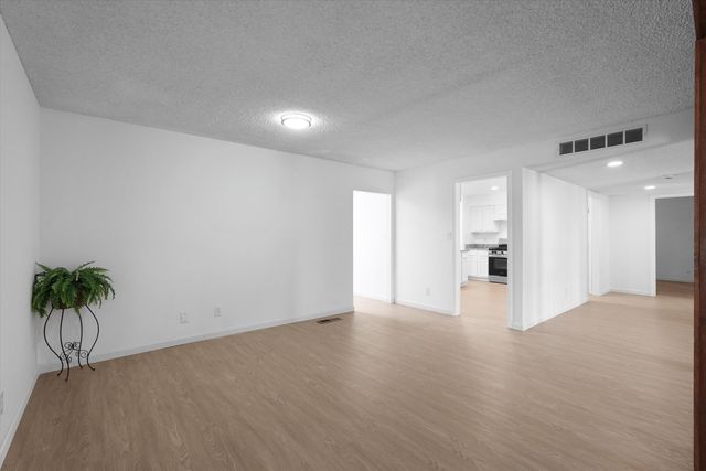 10313 Karen Avenue NE, Albuquerque, NM 87111