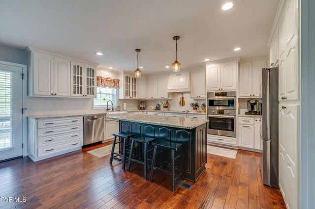 1130 Elizabethton Highway, Bluff City, TN 37618
