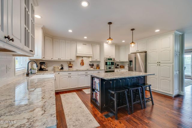 1130 Elizabethton Highway, Bluff City, TN 37618