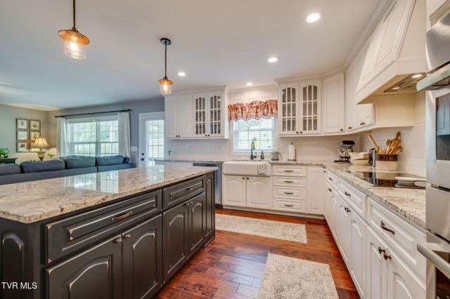 1130 Elizabethton Highway, Bluff City, TN 37618