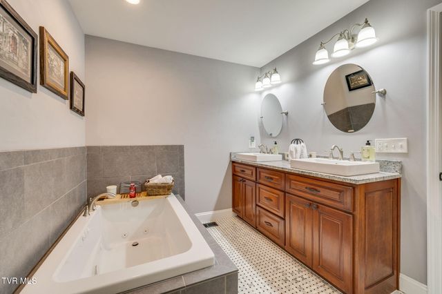 1130 Elizabethton Highway, Bluff City, TN 37618