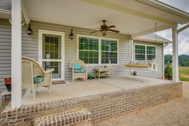 1130 Elizabethton Highway, Bluff City, TN 37618