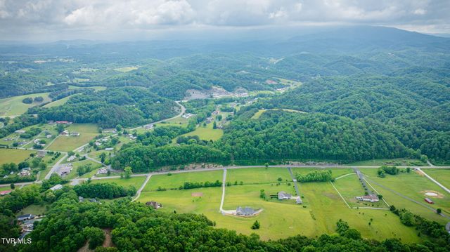 1130 Elizabethton Highway, Bluff City, TN 37618