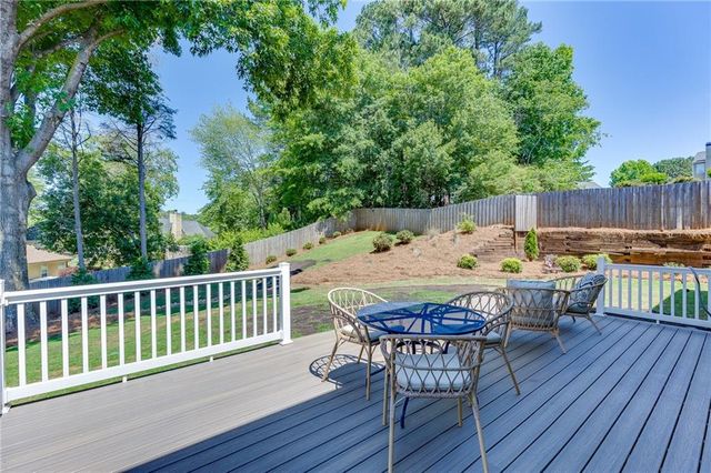 333 Twin Point Way, Suwanee, GA 30024