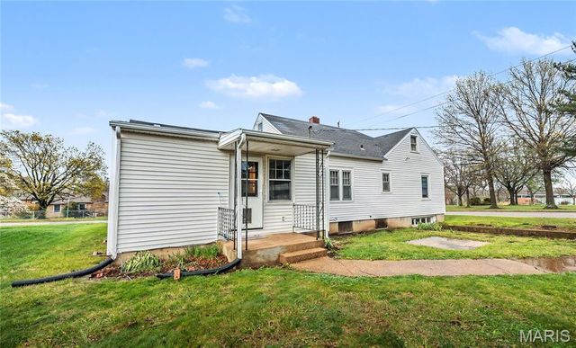 804 E 12th Street, Rolla, MO 65401