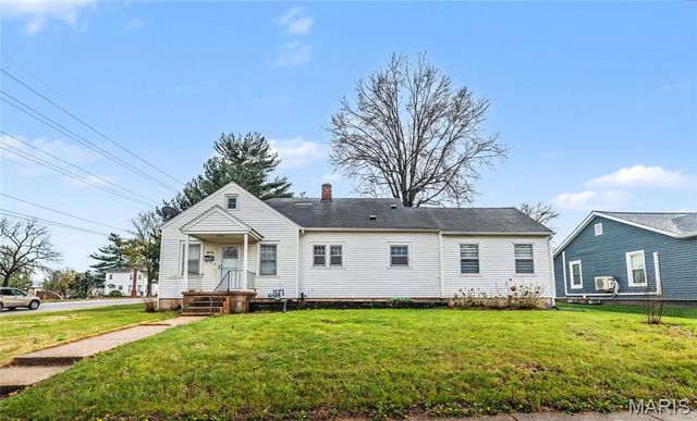 804 E 12th Street, Rolla, MO 65401