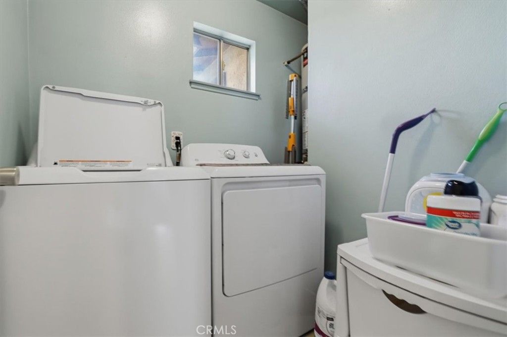 Image 19 of property listing at 817 W Ontario, Corona, CA 92882