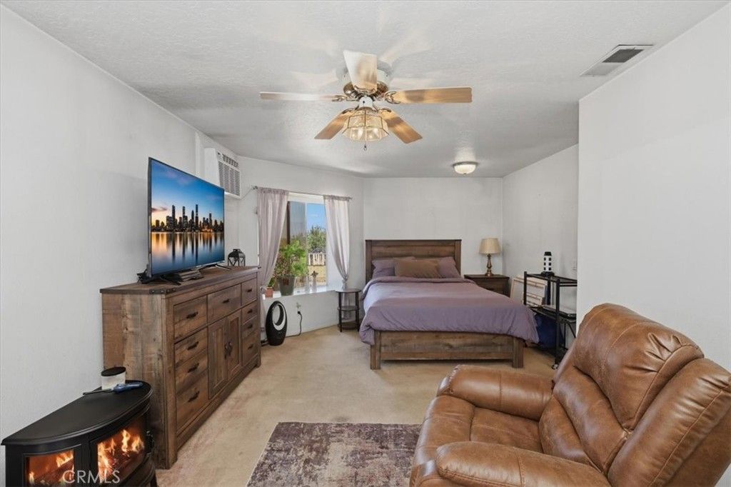 Image 29 of property listing at 817 W Ontario, Corona, CA 92882