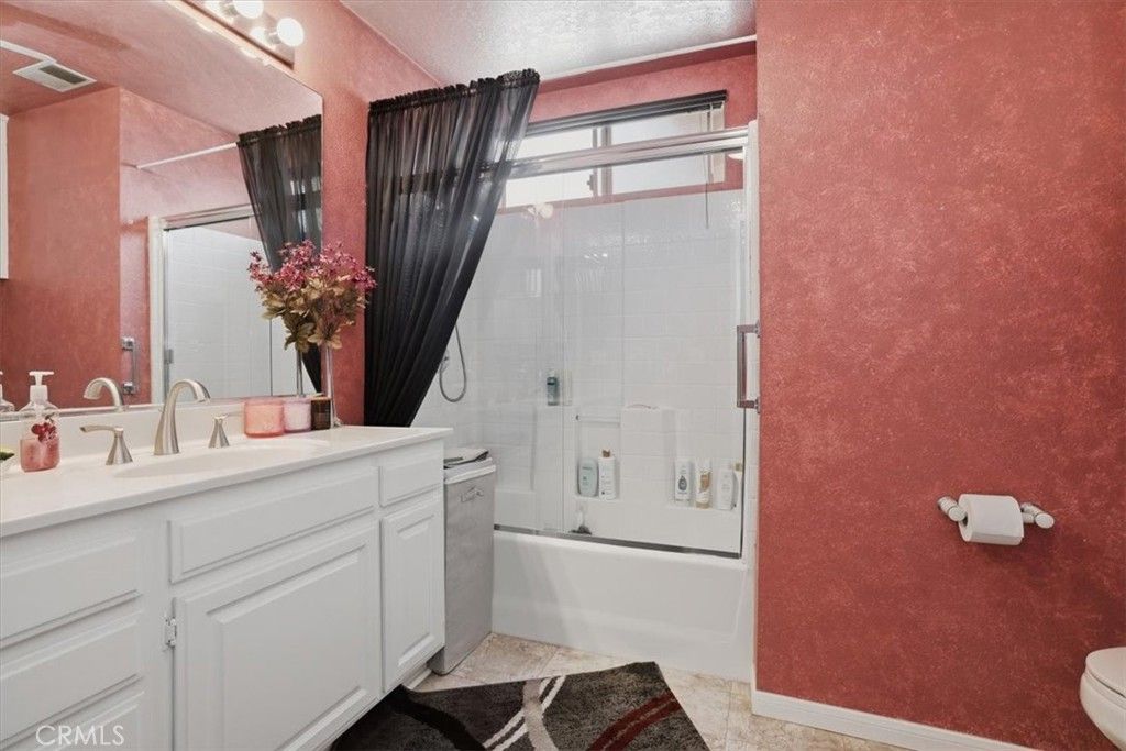 Image 34 of property listing at 817 W Ontario, Corona, CA 92882