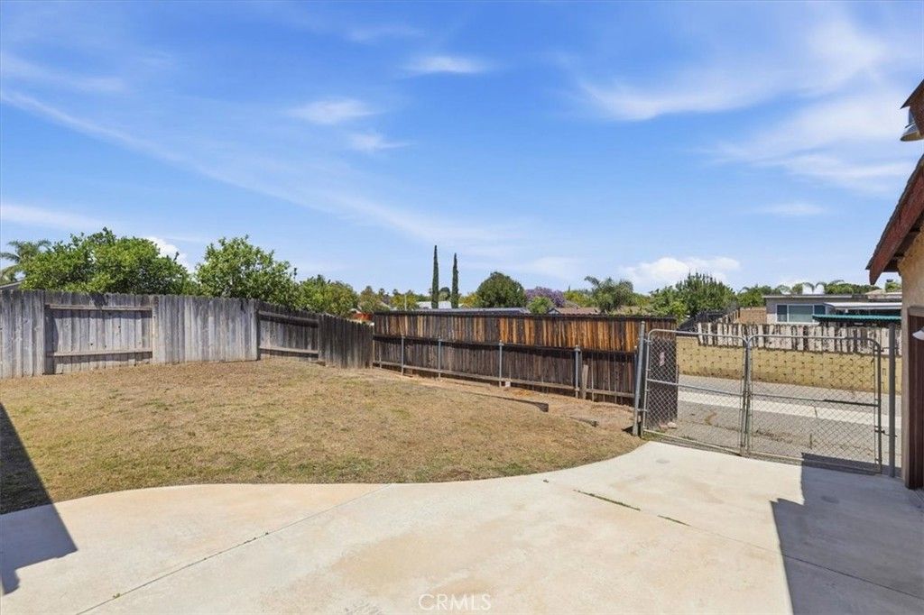 Image 42 of property listing at 817 W Ontario, Corona, CA 92882