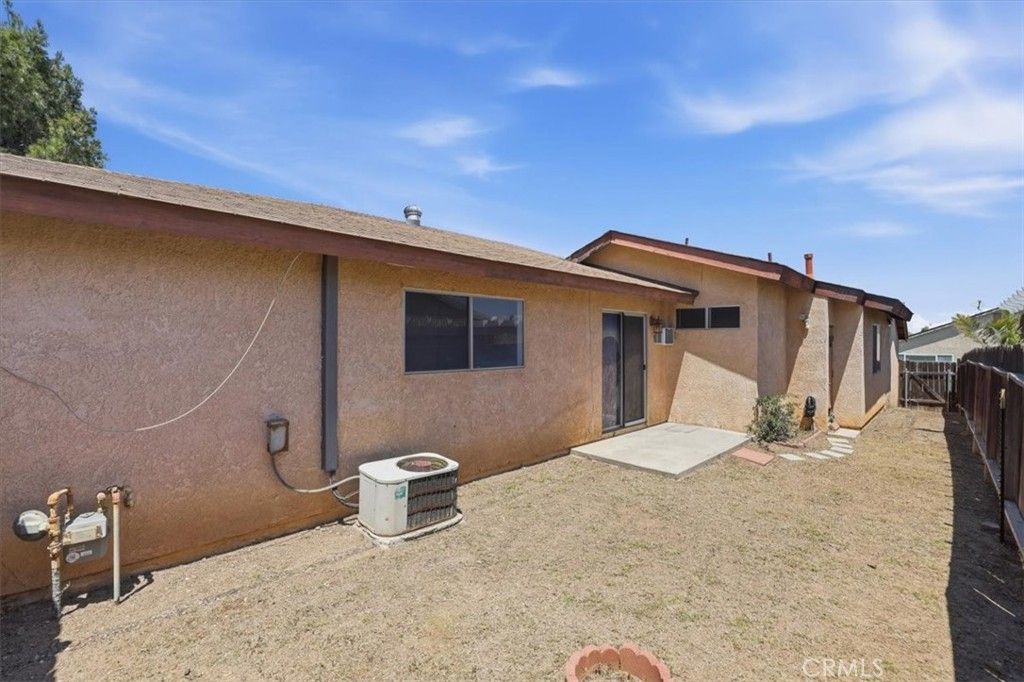 Image 44 of property listing at 817 W Ontario, Corona, CA 92882