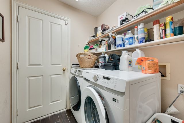 709 Creek Walk Place, Arlington, TX 76015