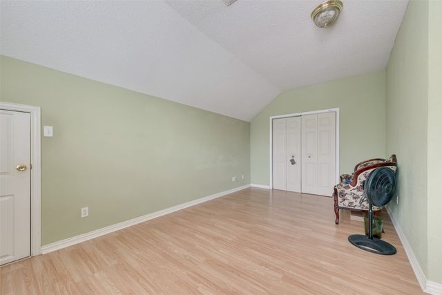 709 Creek Walk Place, Arlington, TX 76015