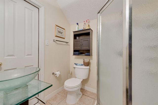709 Creek Walk Place, Arlington, TX 76015