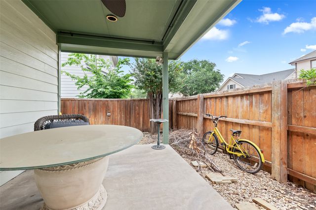 709 Creek Walk Place, Arlington, TX 76015
