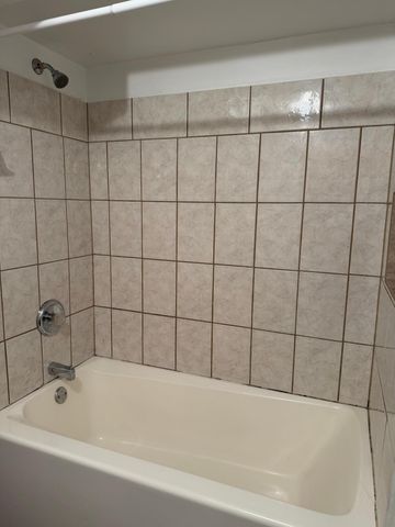 818 16th Street N, Moorhead, MN 56560