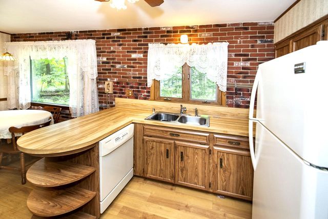 755 Adelmann AVENUE, Brookfield, WI 53045