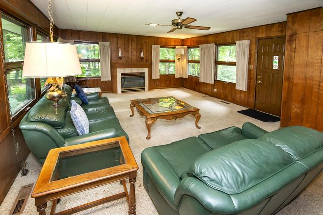 755 Adelmann AVENUE, Brookfield, WI 53045