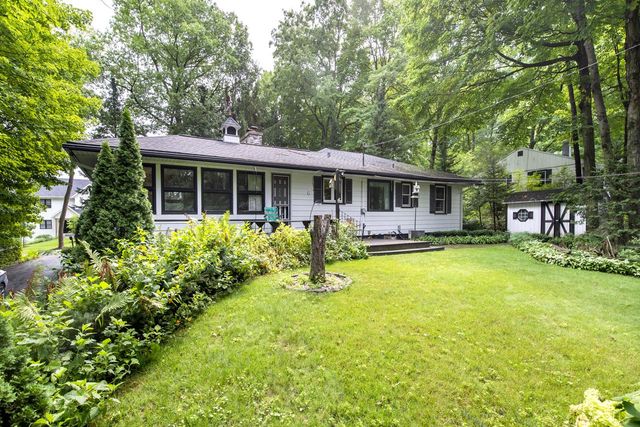 755 Adelmann AVENUE, Brookfield, WI 53045