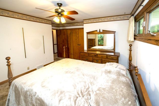 755 Adelmann AVENUE, Brookfield, WI 53045