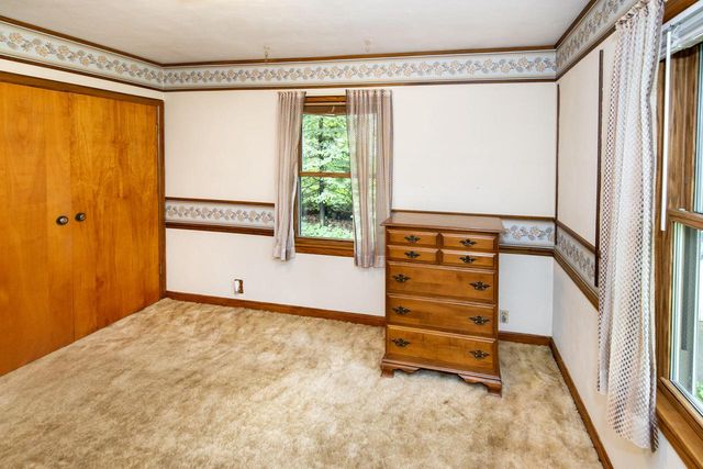 755 Adelmann AVENUE, Brookfield, WI 53045