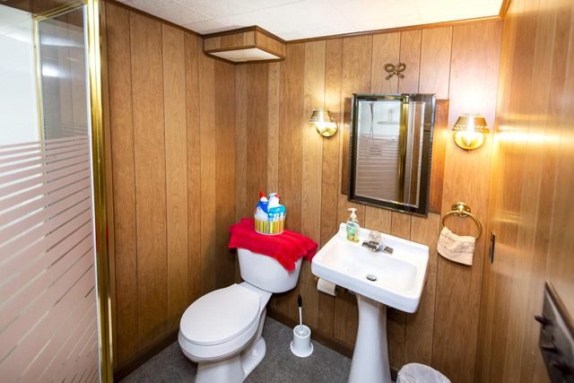 755 Adelmann AVENUE, Brookfield, WI 53045