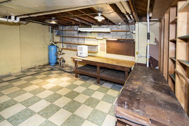 755 Adelmann AVENUE, Brookfield, WI 53045