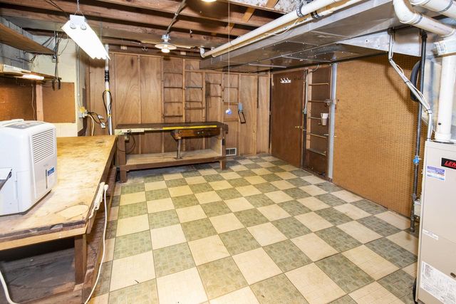 755 Adelmann AVENUE, Brookfield, WI 53045