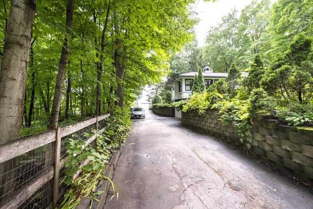 755 Adelmann AVENUE, Brookfield, WI 53045