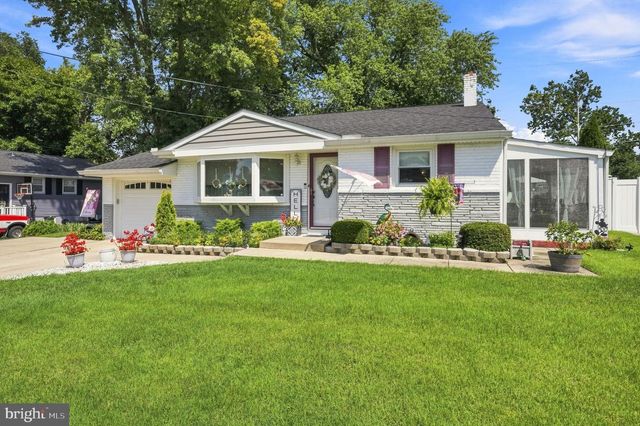 49 ROCKVILLE DR, Bellmawr, NJ 08031