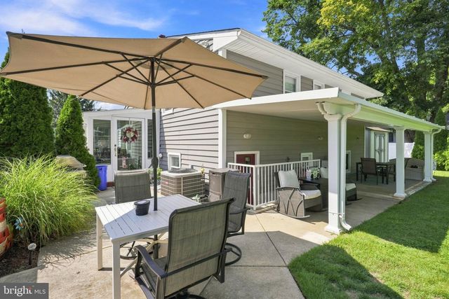 49 ROCKVILLE DR, Bellmawr, NJ 08031