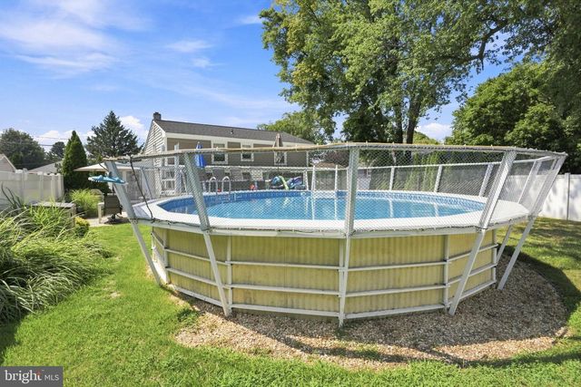 49 ROCKVILLE DR, Bellmawr, NJ 08031