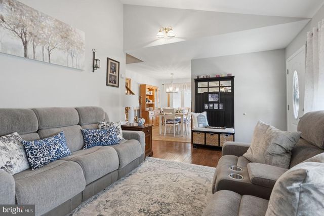 49 ROCKVILLE DR, Bellmawr, NJ 08031