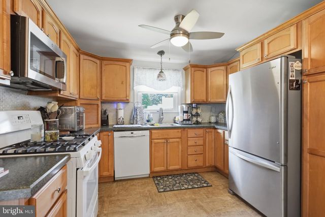 49 ROCKVILLE DR, Bellmawr, NJ 08031
